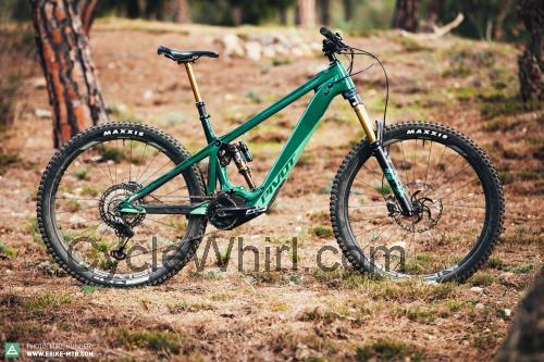 Pivot Shuttle LT specs and reviews